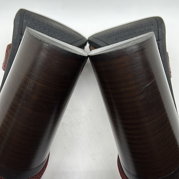 Salvatore Ferragamo Cherry Leather Nuala Block Heel Sandals Shoes **Sz 10**🔥🔥 - Picture 11 of 11